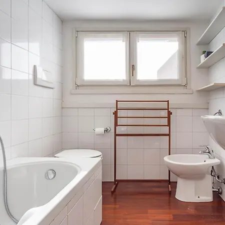 Attico Con Terrazzo - Skyview Lägenhet *