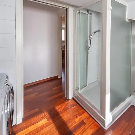 Attico Con Terrazzo - Skyview Lägenhet