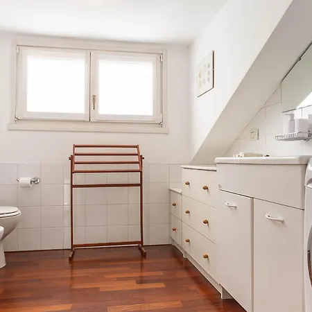 Attico Con Terrazzo - Skyview Lägenhet