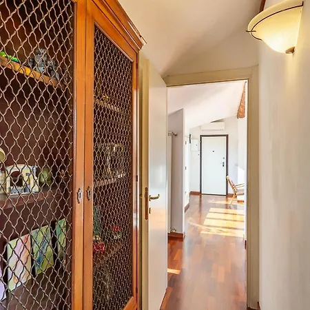 Lägenhet Attico Con Terrazzo - Skyview Milano