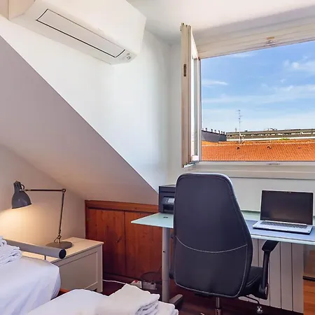 Attico Con Terrazzo - Skyview Lägenhet